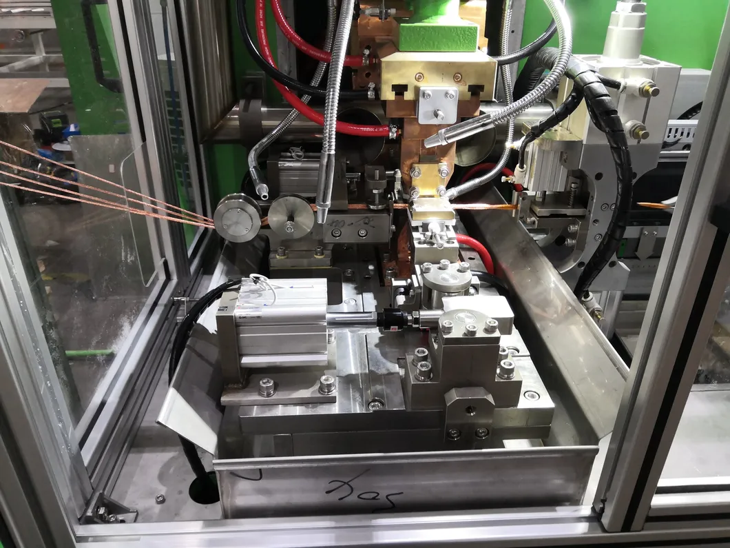 Macchine di saldatura automatiche di filo di rame per taglio di linee metalliche 3