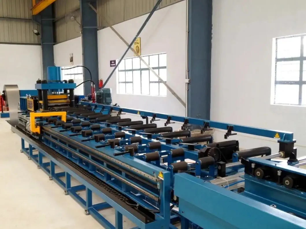 Raffreddamento Muri con Alette Ondulate Distribuzione Trasformatore di Potenza Olio Immerso Radiatore Aletta Linea di Produzione Automatica di Saldatura 3